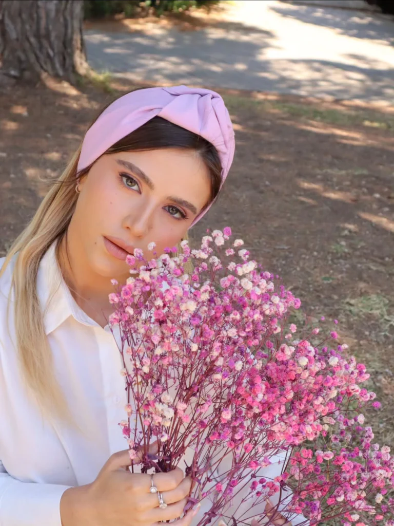 יש דגם אחד שיגרום לך לעצור 🌸
איזה היית בוחרת?
1 2 3 4 או 5 ?

מחכה לשמוע אותך 🤍

#דתיותבסטייל
#כיסויראש
#דתיותבשיק 
#קשתותמעוצבות 
#סיהבוטיק