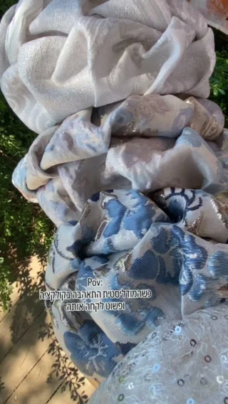 כשהמודליסטית התאהבה בקולקציה ופשוט לקחה אותה 😂🎀

מודות… גם אנחנו היינו עושות אותו דבר 🤭

קולקציית פורחות ביחד כבר מחכה לכן באתר 🌸

איזו קשת הייתן לוקחות איתכן הביתה? 👀

#קשתותלשיער #דתיות #אופנהישראלית #סטיילישראלי #דתיותבסטייל